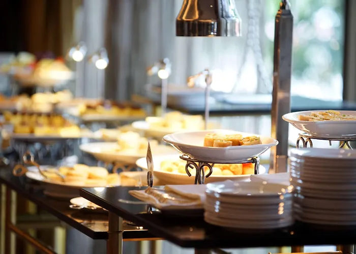 Hotel The Caesar 4*