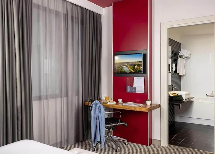 Hotel The Caesar 4*